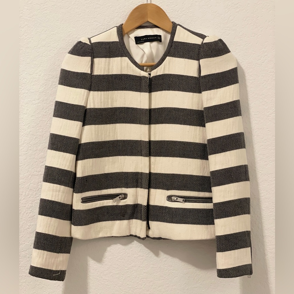 Zara Striped Blazer - Beige and Blue - Size XS